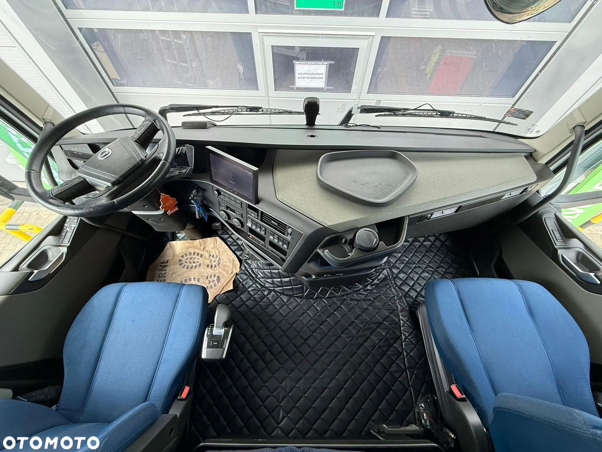 Volvo FH 460 6X2T - 6