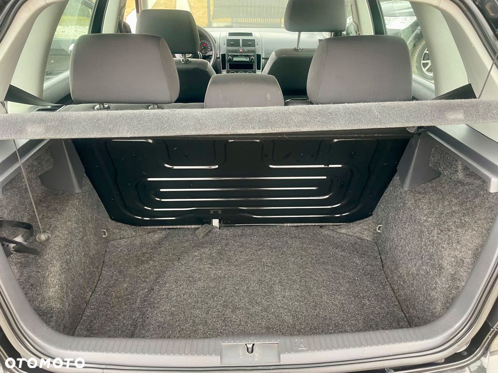 Volkswagen Polo - 33