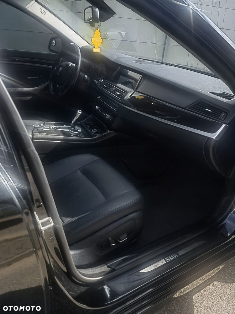 BMW Seria 5 535i - 10
