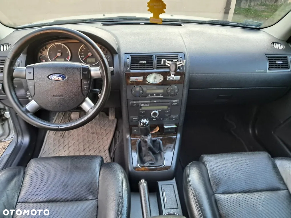 Ford Mondeo Turnier 2.0 TDCi Ghia - 27
