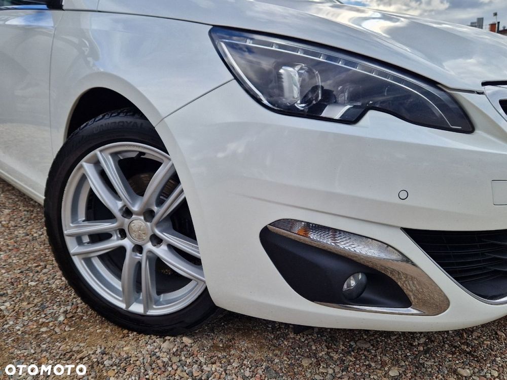 Peugeot 308 SW 1.6 BlueHDi Allure S&S - 28