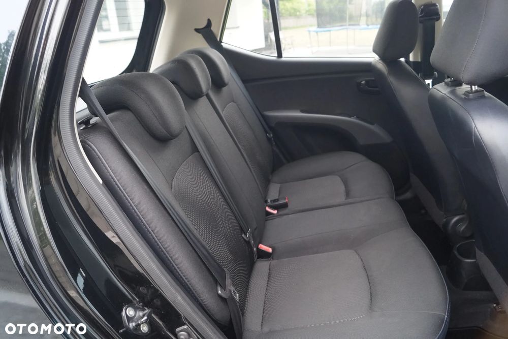 Hyundai i10 1.1 Edition 20 - 26