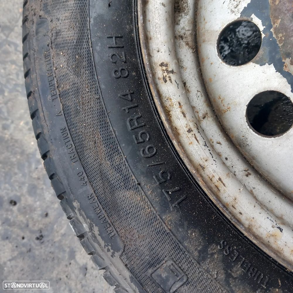 Jantes e pneus R14 Volkswagen Caddy ano 1999 - 6