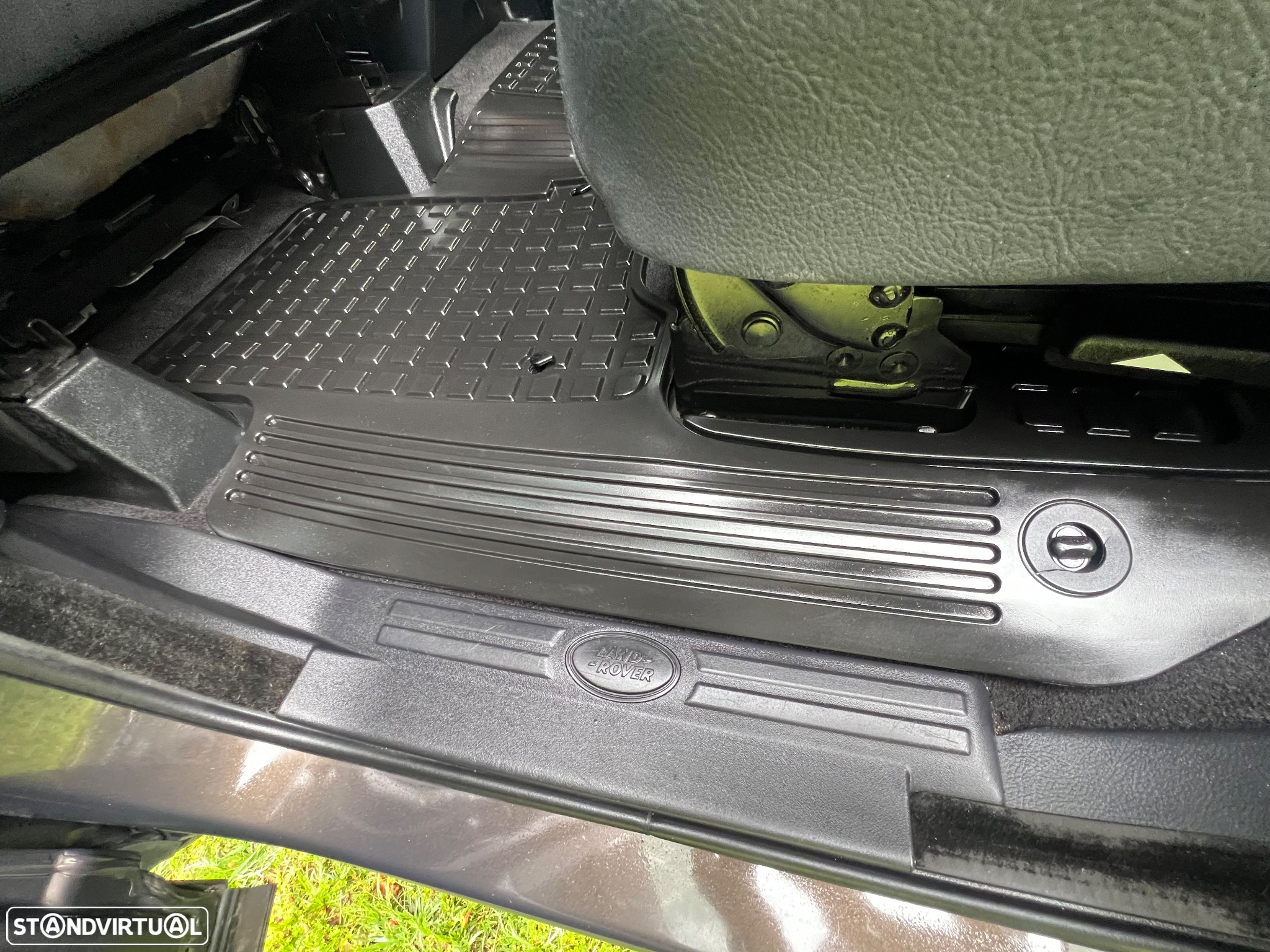 Land Rover Discovery SD V6 HSE - 25