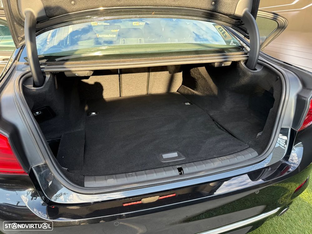 BMW 530 e iPerformance Line Luxury - 33