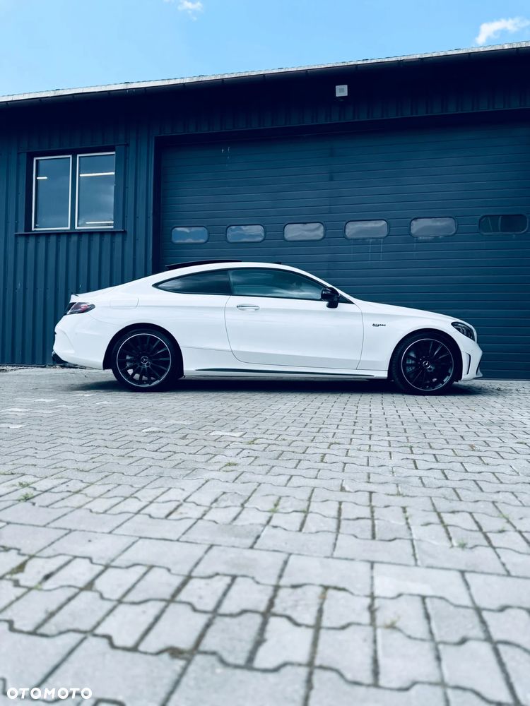 Mercedes-Benz Klasa C 43 AMG 4MATIC - 25
