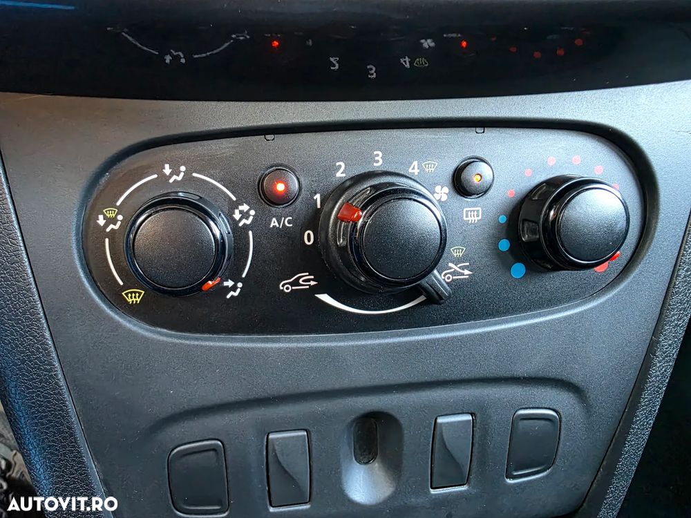 Dacia Logan 0.9 TCe SL PLUS - 13