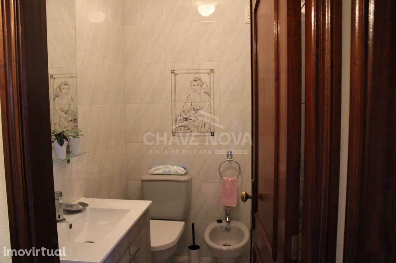 Moradia V4+Office, Pedroso, Jardim, Garagem, Próxima A29 - Grande imagem: 5/24