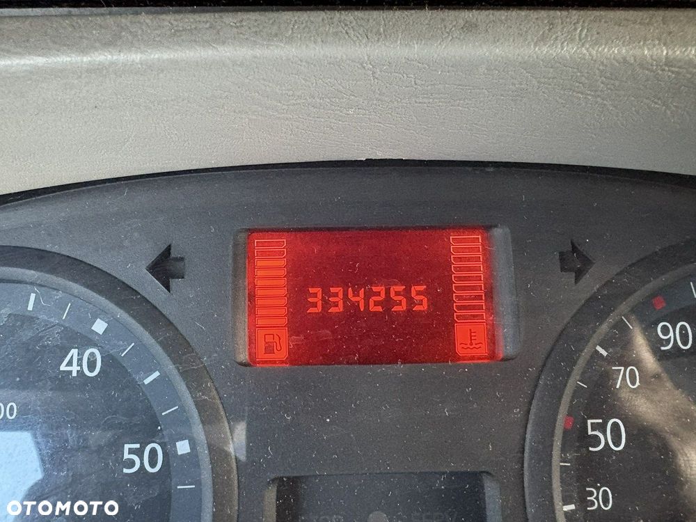 Renault Trafic - 10
