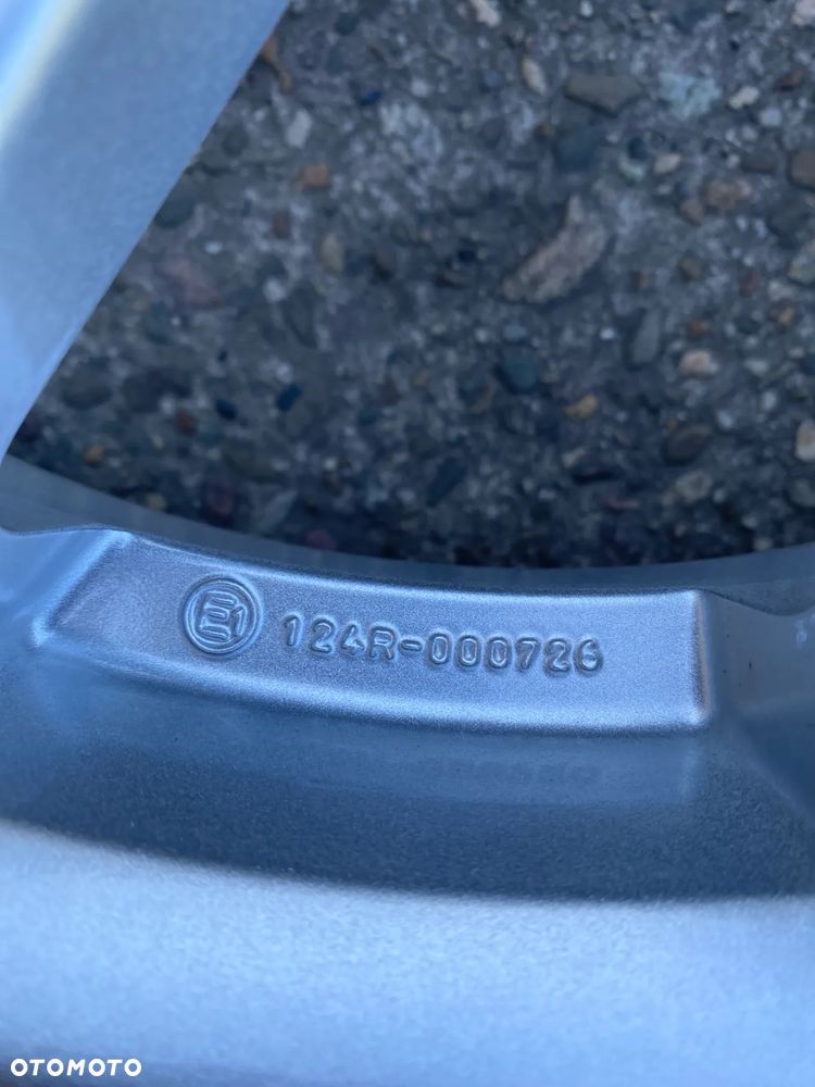 Felgi z oponami zimowymi do BMW i3s (BROCK 5.0x19 5x112) - 3