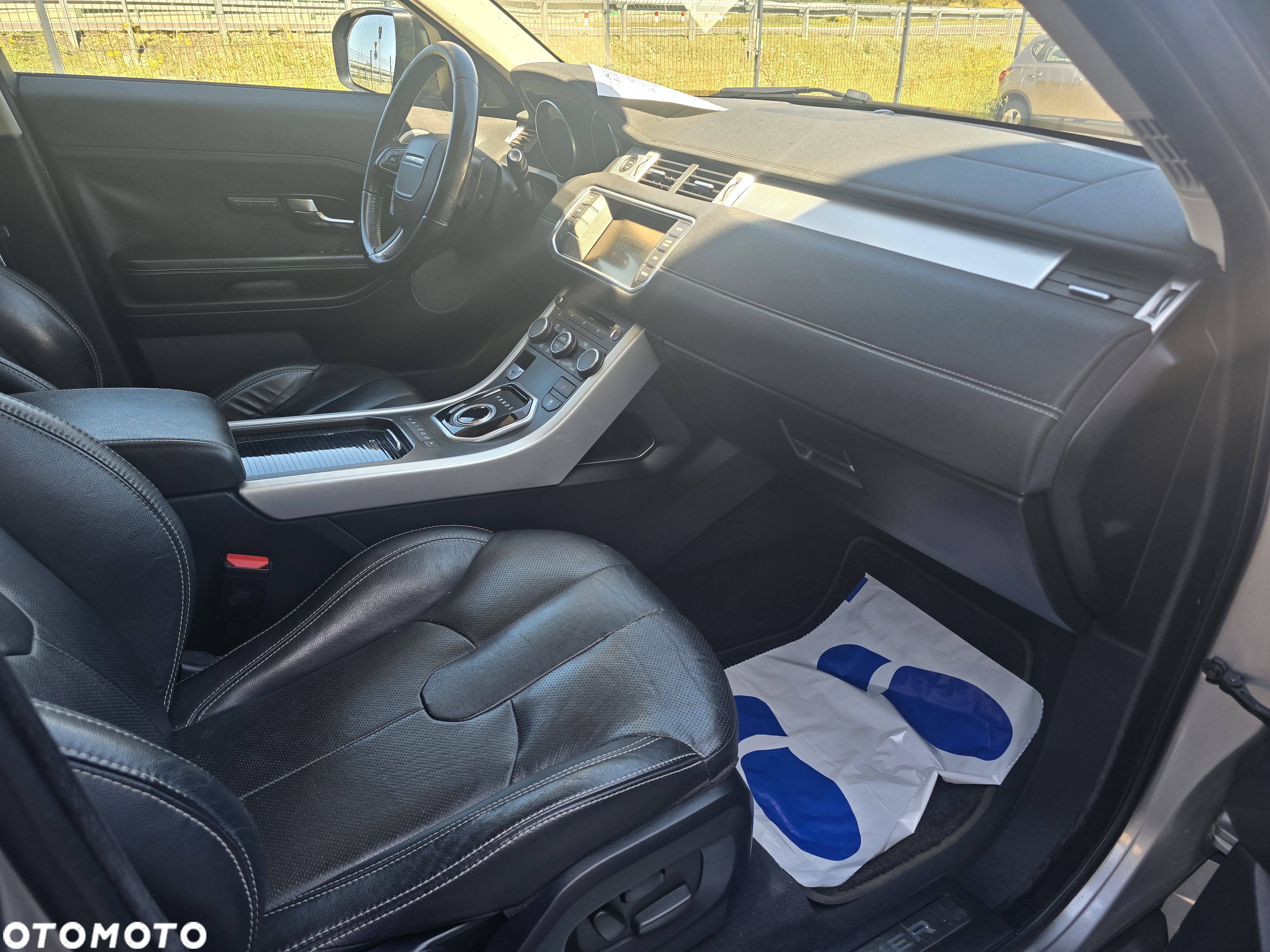Land Rover Range Rover Evoque Si4 SkyView Edition - 15