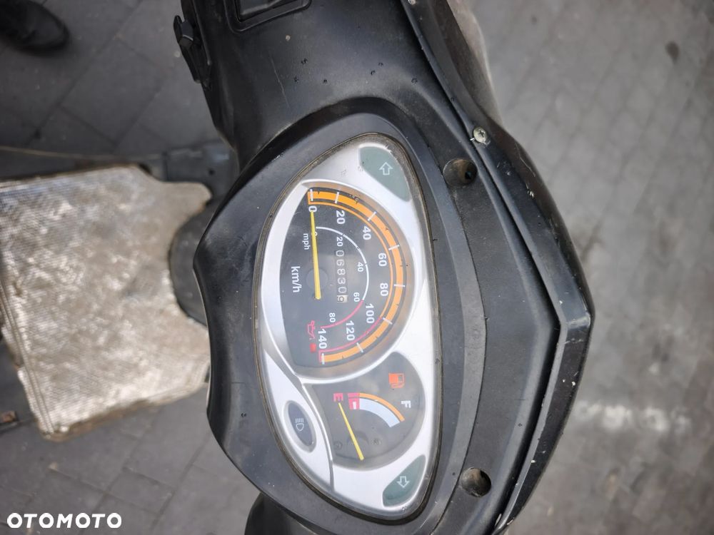 Moto Magnus Verso - 9