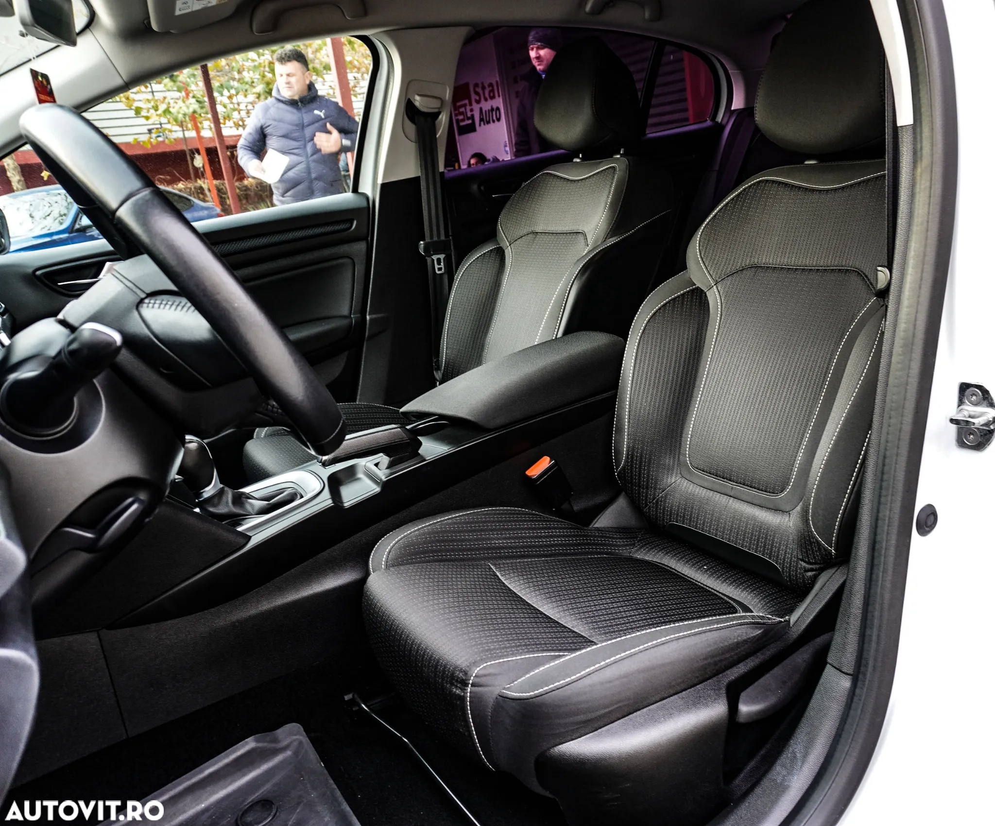 Renault Megane TCe 140 EDC GPF Intens - 14