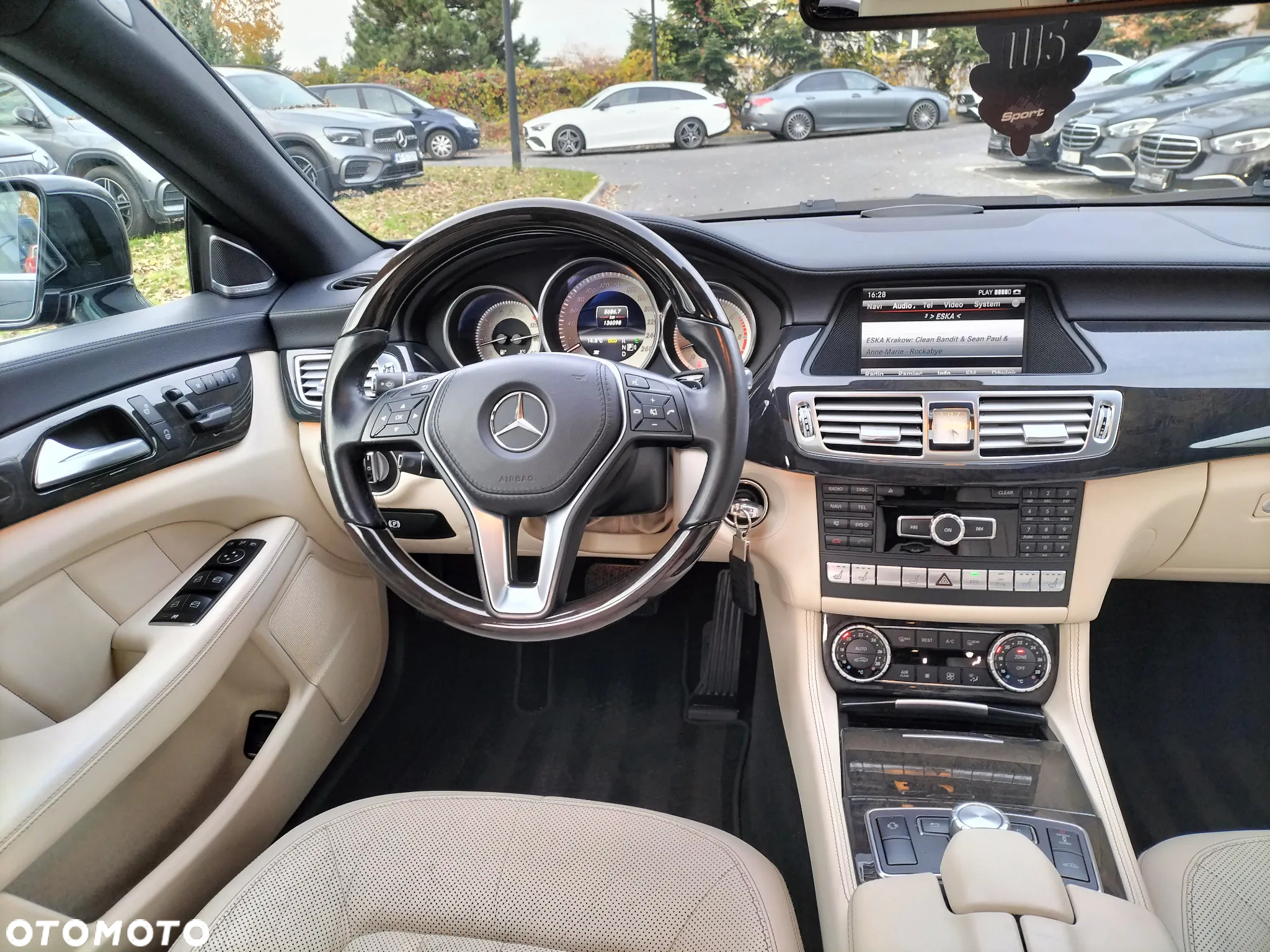 Mercedes-Benz CLS 350 CDI 4-Matic BlueEff - 27