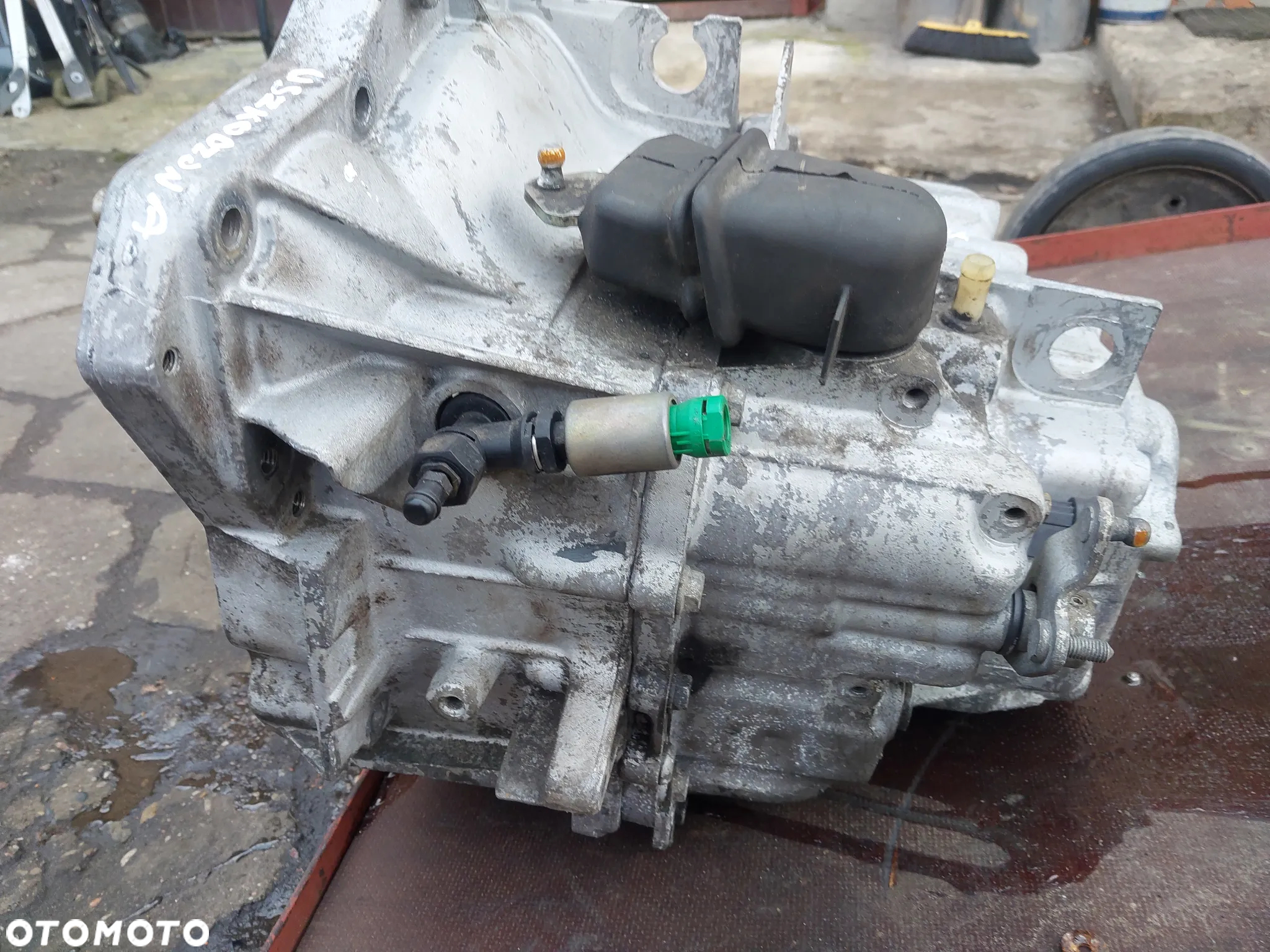 Skrzynia Biegów Renault Master Opel Movano PF1AA009 PF1 009 Uszkodzona na części 2.2 dci 2.5 DCI - 4