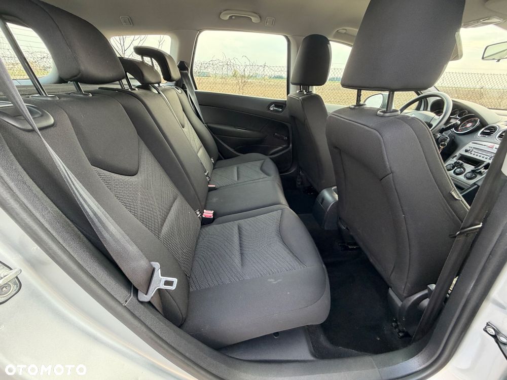 Peugeot 308 1.6 Premium - 18