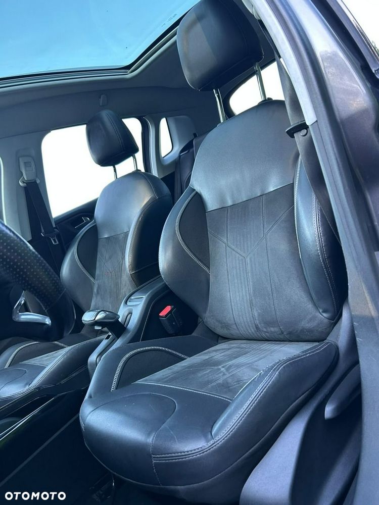 Peugeot 2008 - 10