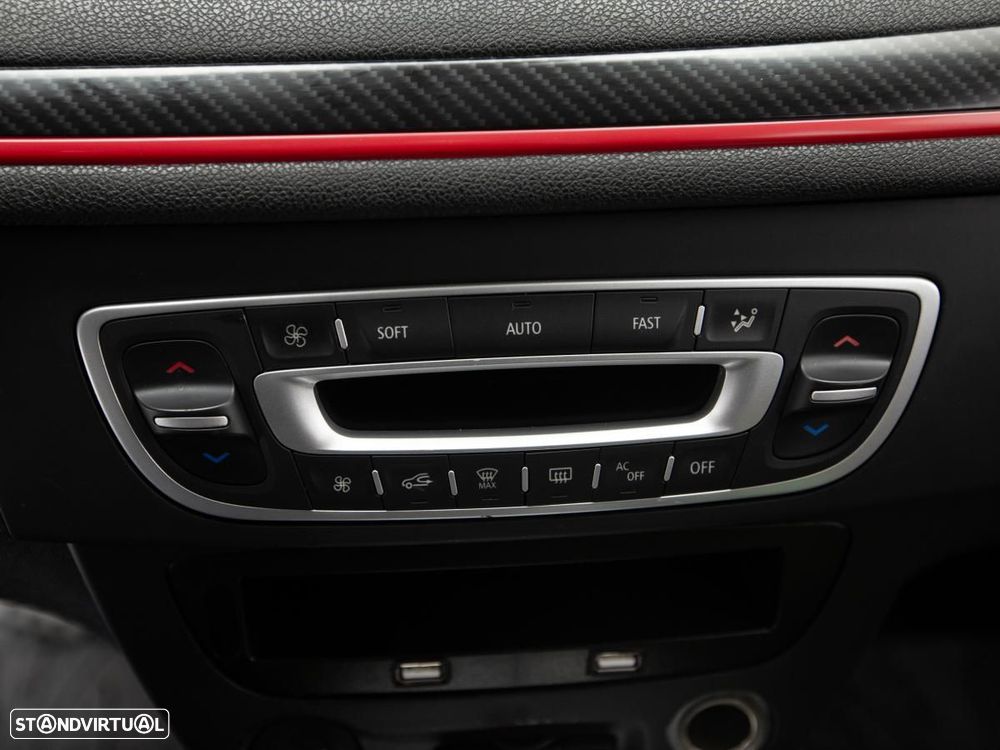 Renault Mégane Sport Tourer - 14