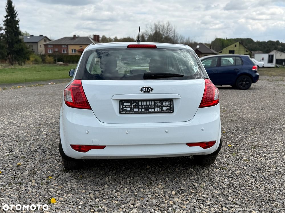 Kia Ceed - 6