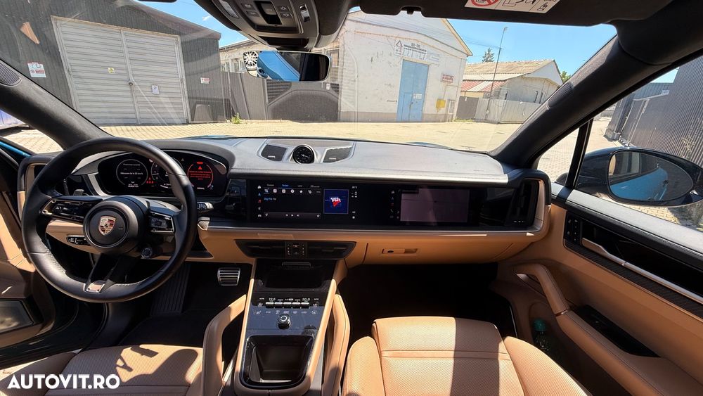 Porsche Cayenne S - 16