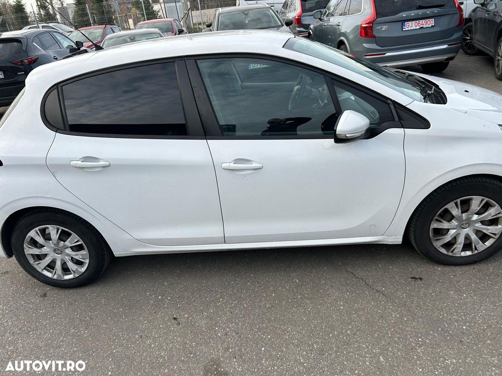 Peugeot 208 1.6 BlueHDi FAP Active - 12