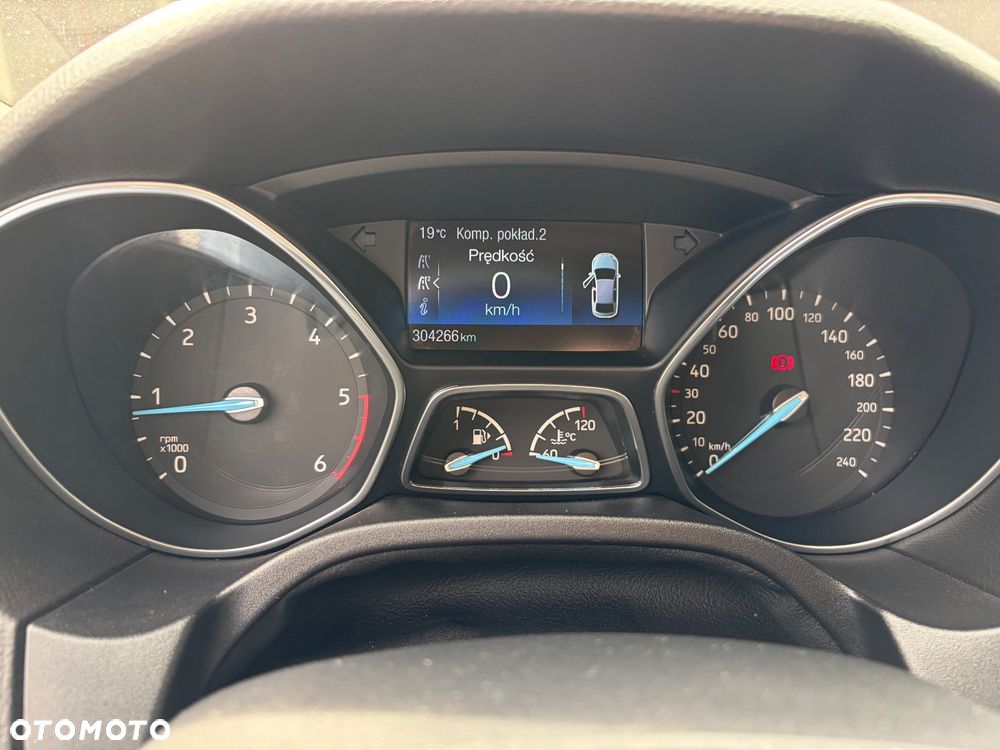Ford Focus 2.0 TDCi Titanium ASS - 17