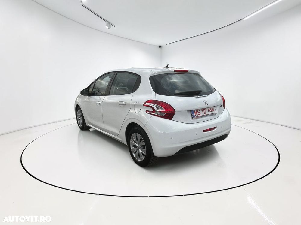 Peugeot 208 95 VTI Allure - 2