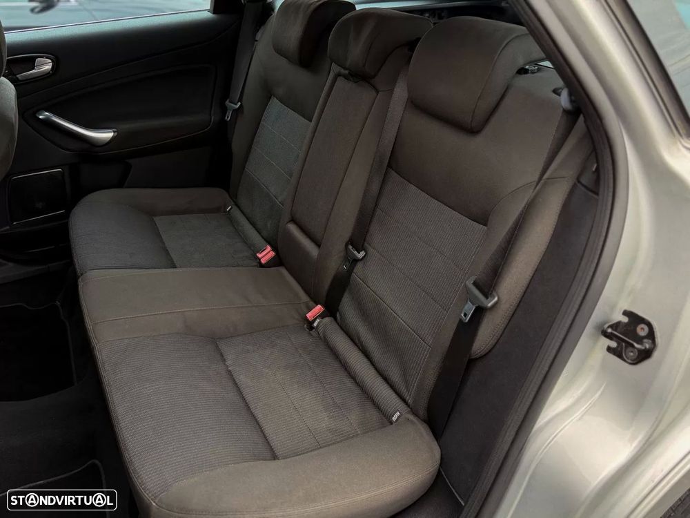Ford Mondeo SW 2.0 TDCi Titanium - 14