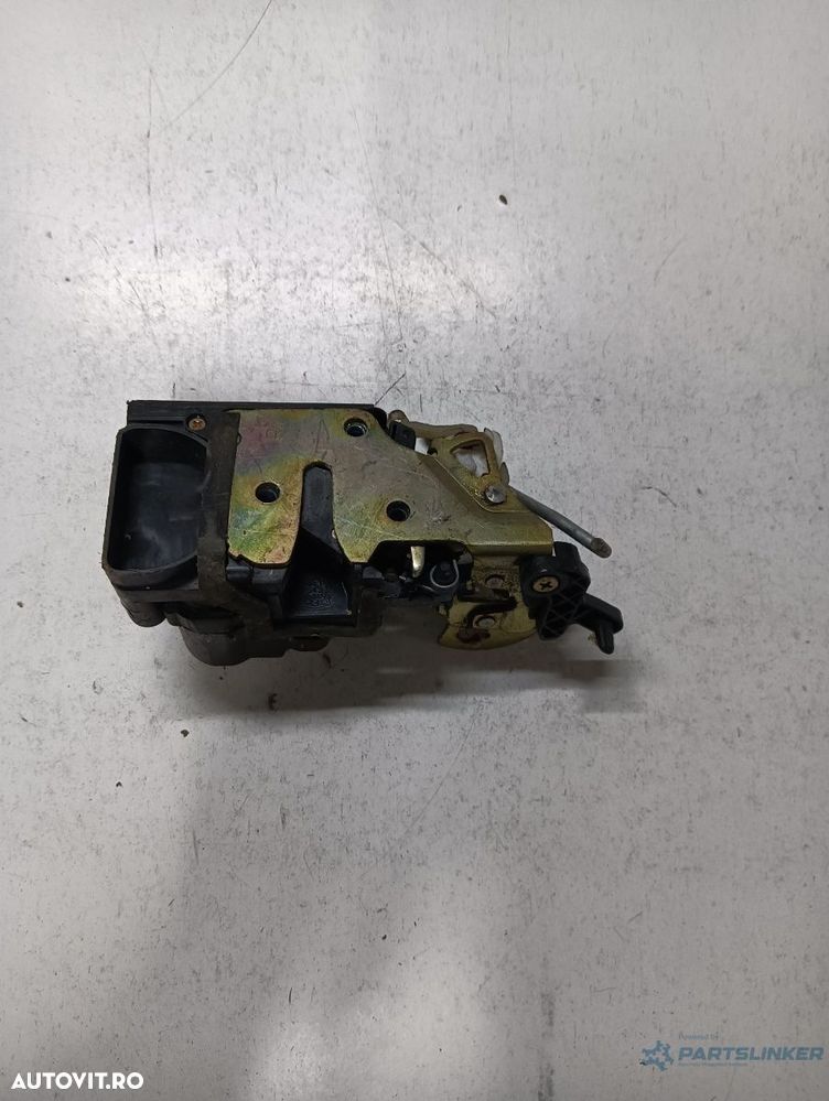 Broasca usa dreapta spate CHEVROLET AVEO Hatchback T250, T255 2006 - > - 1