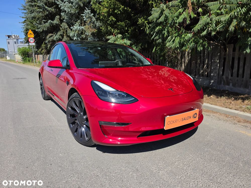 Tesla Model 3 - 4