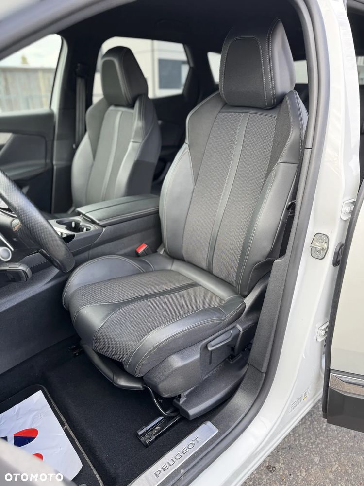Peugeot 3008 1.5 BlueHDi GT Pack S&S EAT8 - 31