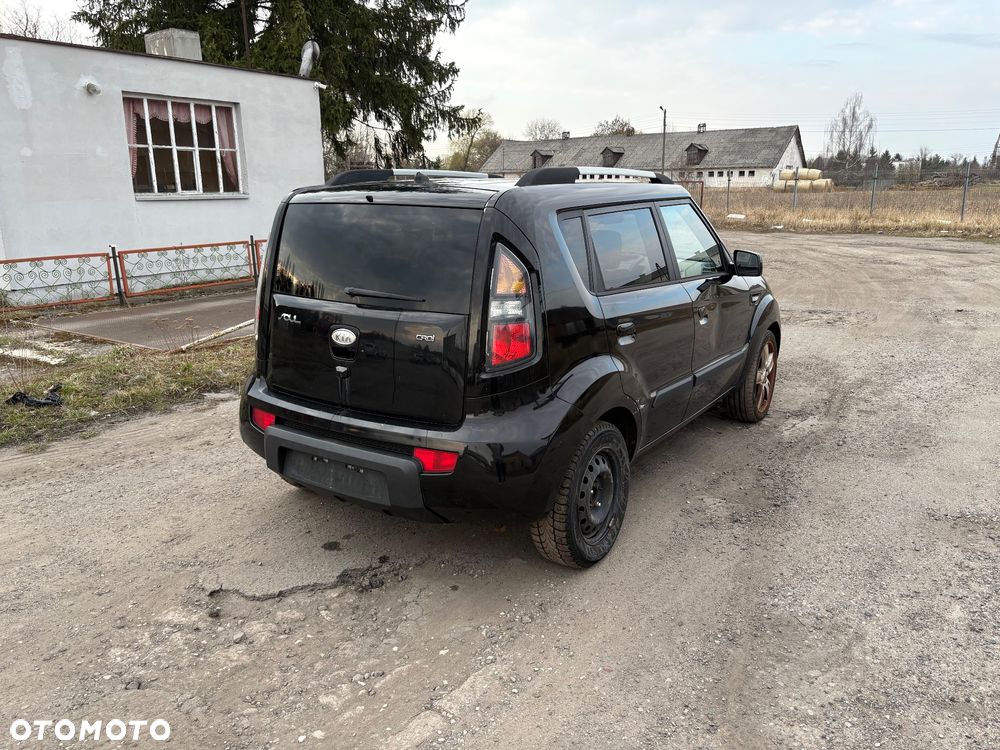 Kia Soul 1.6 CRDI Attract - 12