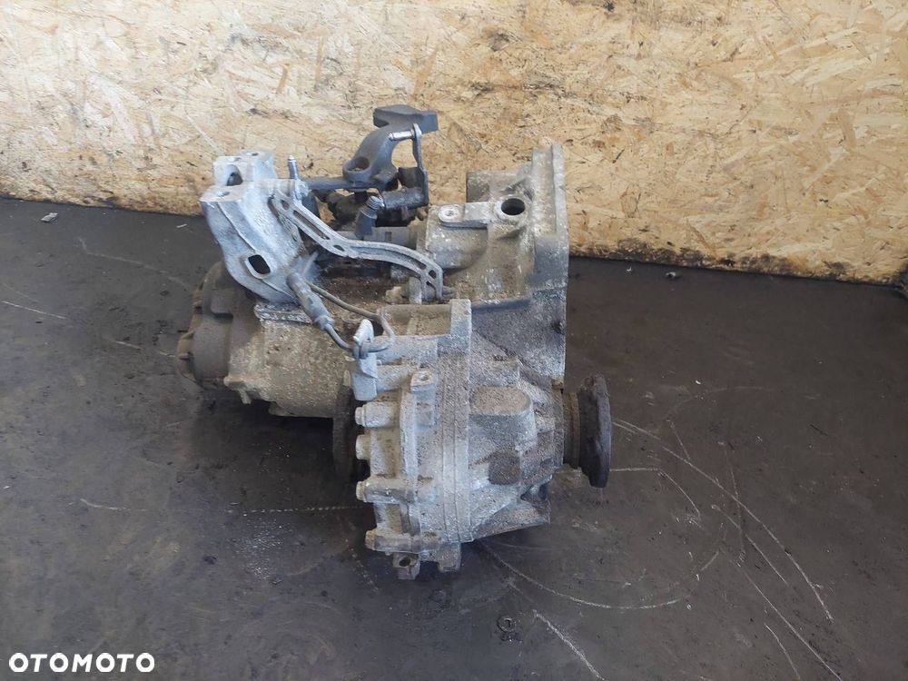 SKRZYNIA BIEGÓW AUDI A3 8P 2.0 FSI GLB MANUAL 6 BIEGÓW ID: 237070 - 4