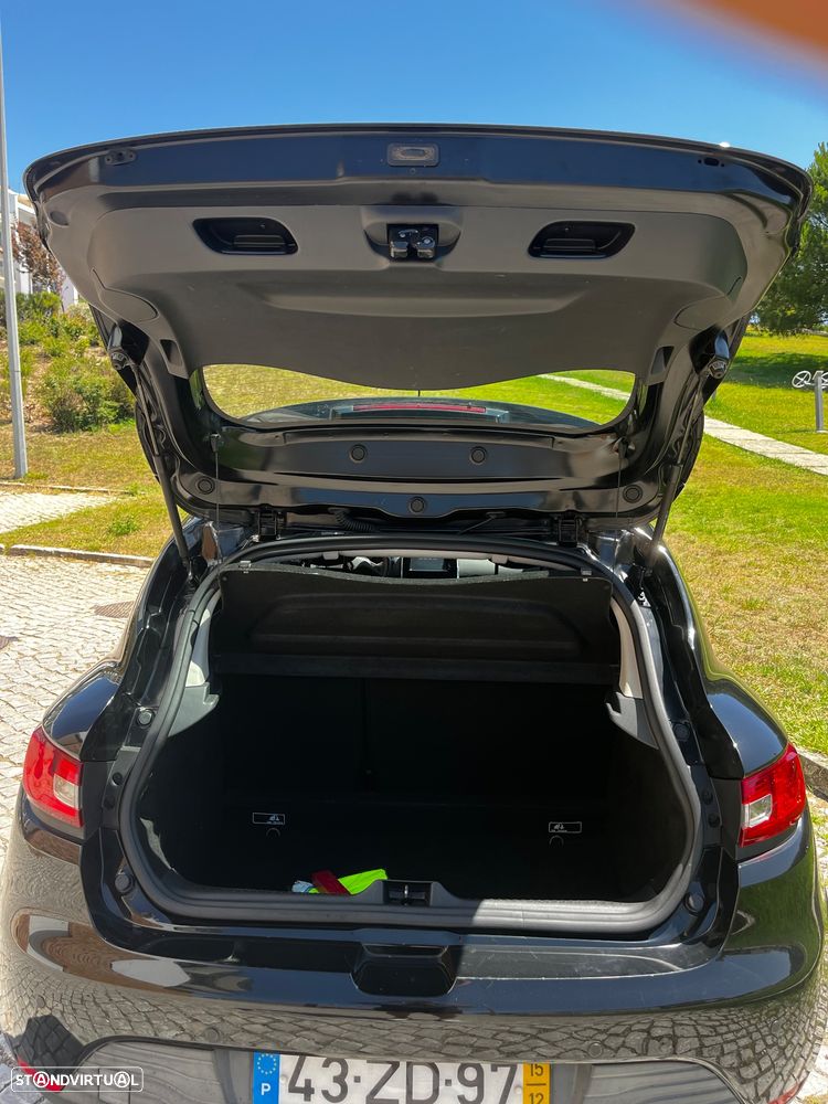 Renault Clio 1.5 dCi Dynamique Sport Edtion — fotografia 8