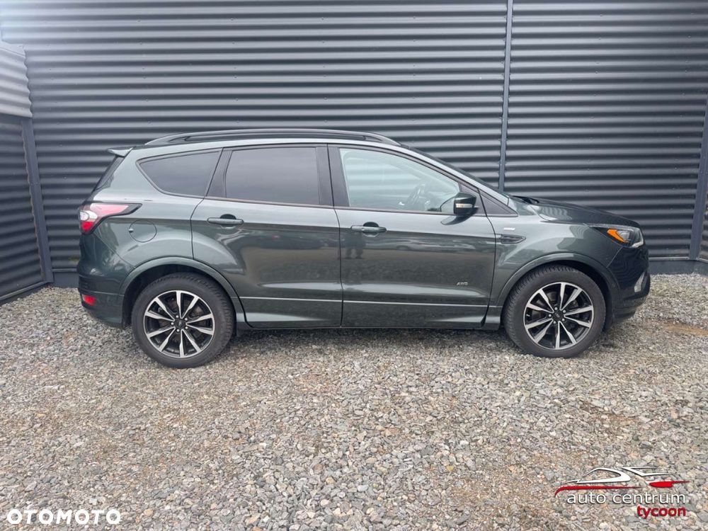 Ford Kuga - 4