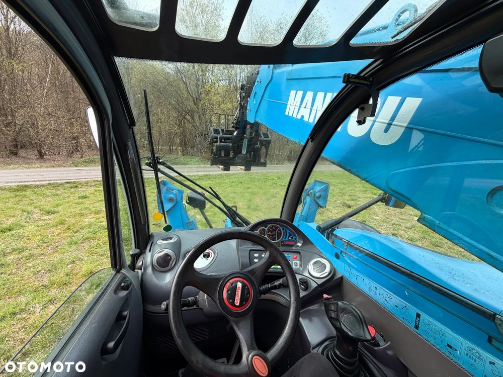 Manitou MT1840. Ładowarka Teleskopowa 18 metrów wysuw! UDŹWIG 4 TONY! Przebieg 2600 mtg. jak Nowa z SALONU. 2016 rok. z Norwegii z Gospodarstwa rolnego! Silnik PERKINS Turbo 110 km. Aktualne Serwisy w Dekra. Nowy Model sterowane wszystko z 1 dżojstika. Ani deka luzów czy wycieku. OKAZJA! Jazda REWERS + 4 biegi. Skręt 3 tryby. Wyjście Hydrauliczne pod przyczepę i oświetlenie, Poziomowanie ośi stabilizatory! Wyjścia Hydrauliczne na maszt! Okazja - 11