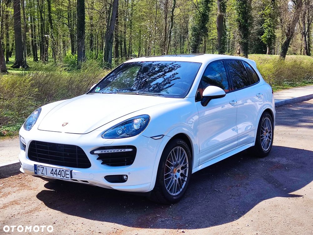 Porsche Cayenne - 12