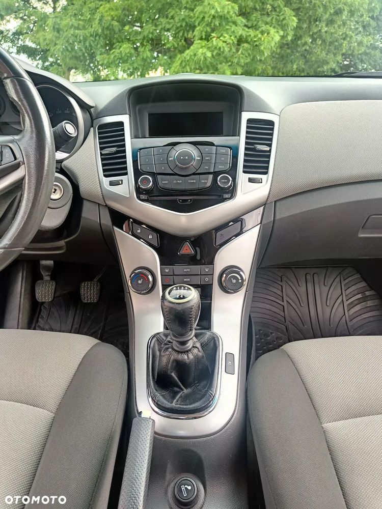 Chevrolet Cruze 1.6 - 7