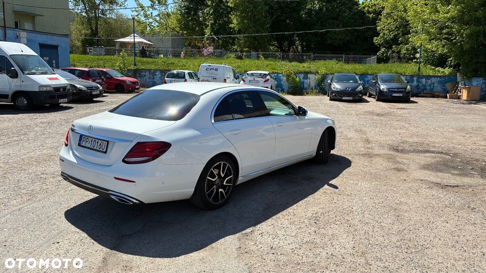 Mercedes-Benz Klasa E 200 d 9G-TRONIC - 2