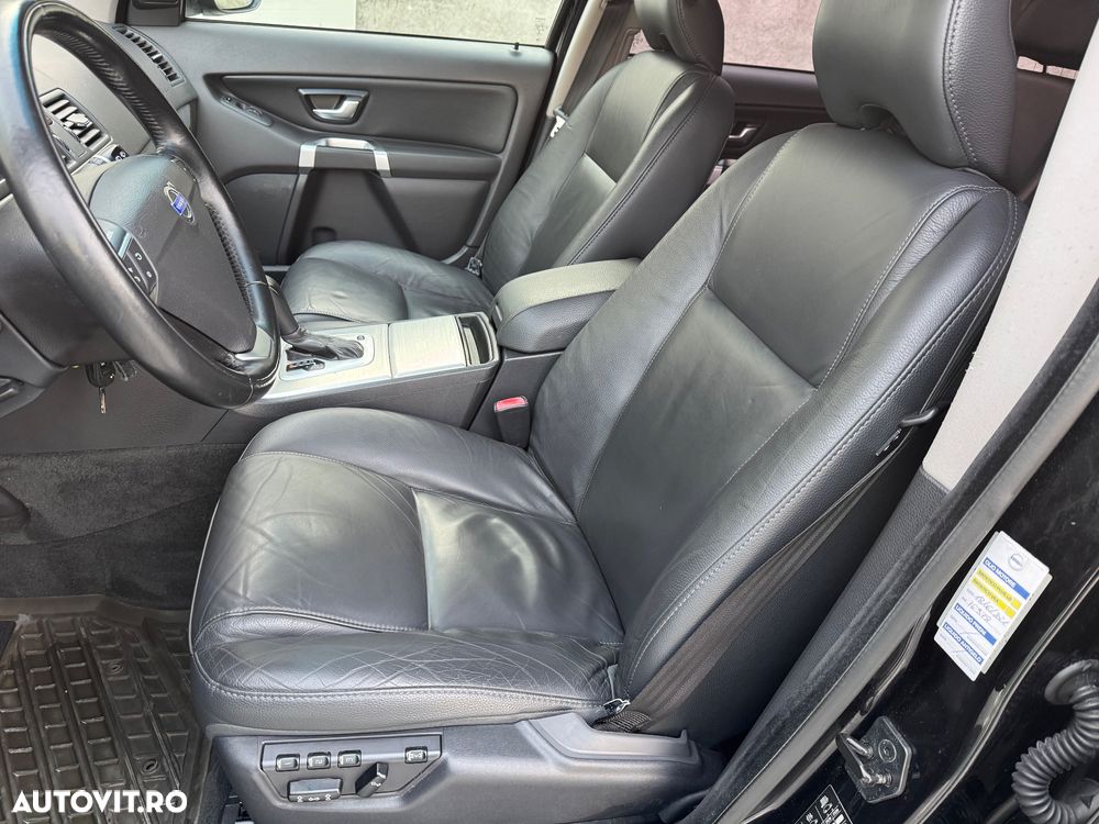 Volvo XC 90 D5 AWD Geartonic Summum - 6