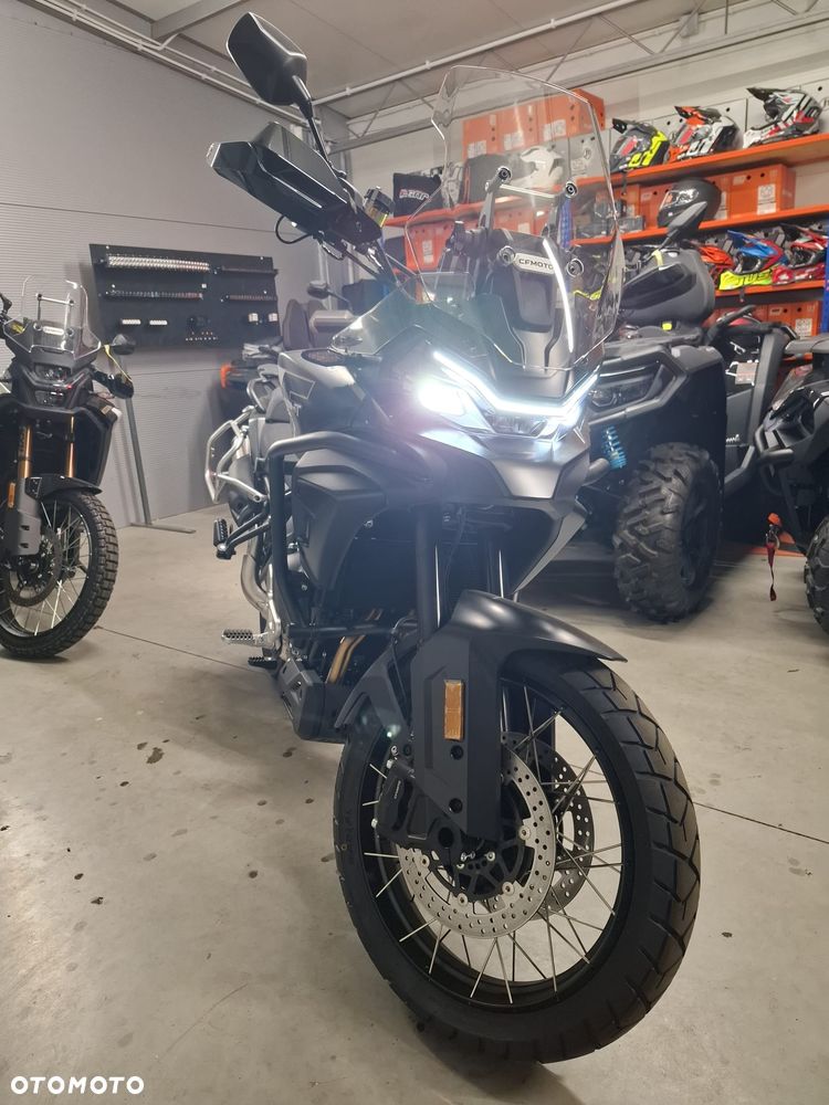 CFMoto 700MT - 7