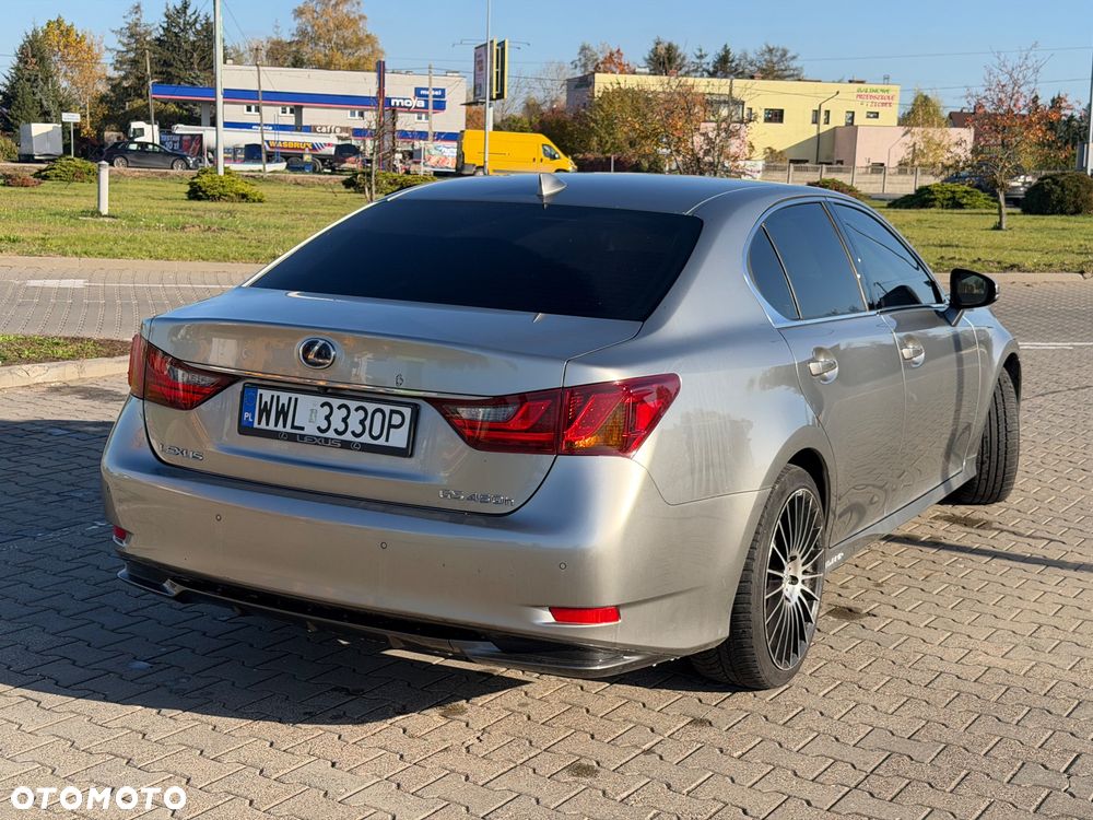 Lexus GS - 4