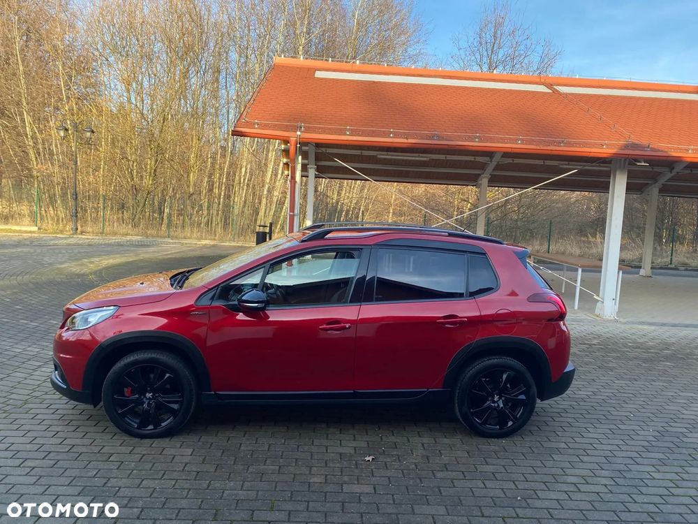 Peugeot 2008 1.2 PureTech GT Line S&S - 39