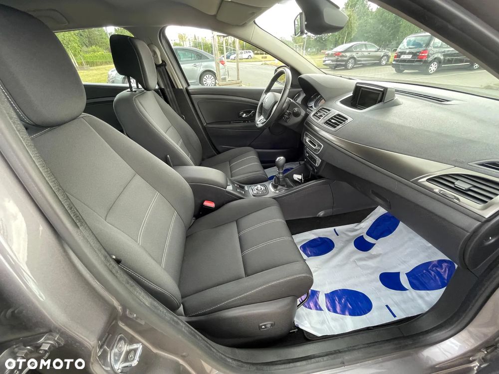Renault Megane 1.6 16V 110 Paris Business - 13