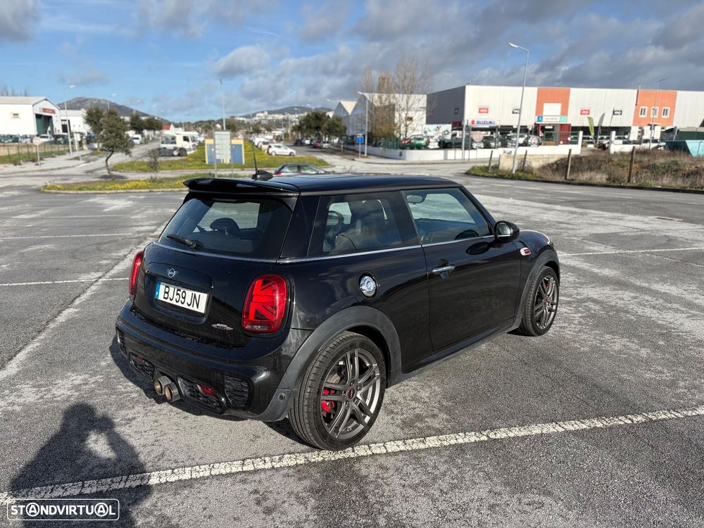 MINI 3 Portas John Cooper Works Auto Desportiva - 3