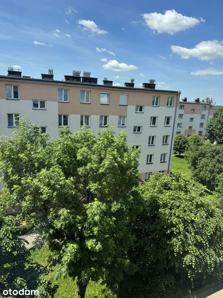 Sprzedam mieszkanie ANDRYCHÓW ul. Lenartowicza, bezpośrednio, piwnica