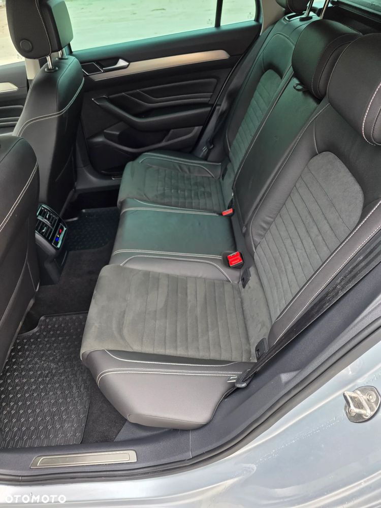 Volkswagen Passat 2.0 TDI SCR DSG 4Motion Business - 14
