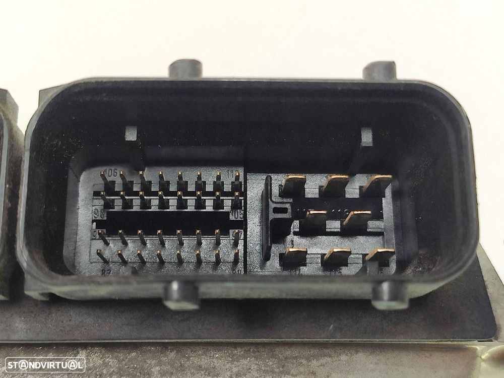 CENTRALINA MOTOR UCE VOLKSWAGEN GOLF IV VARIANT 2000 -038906019AR - 1