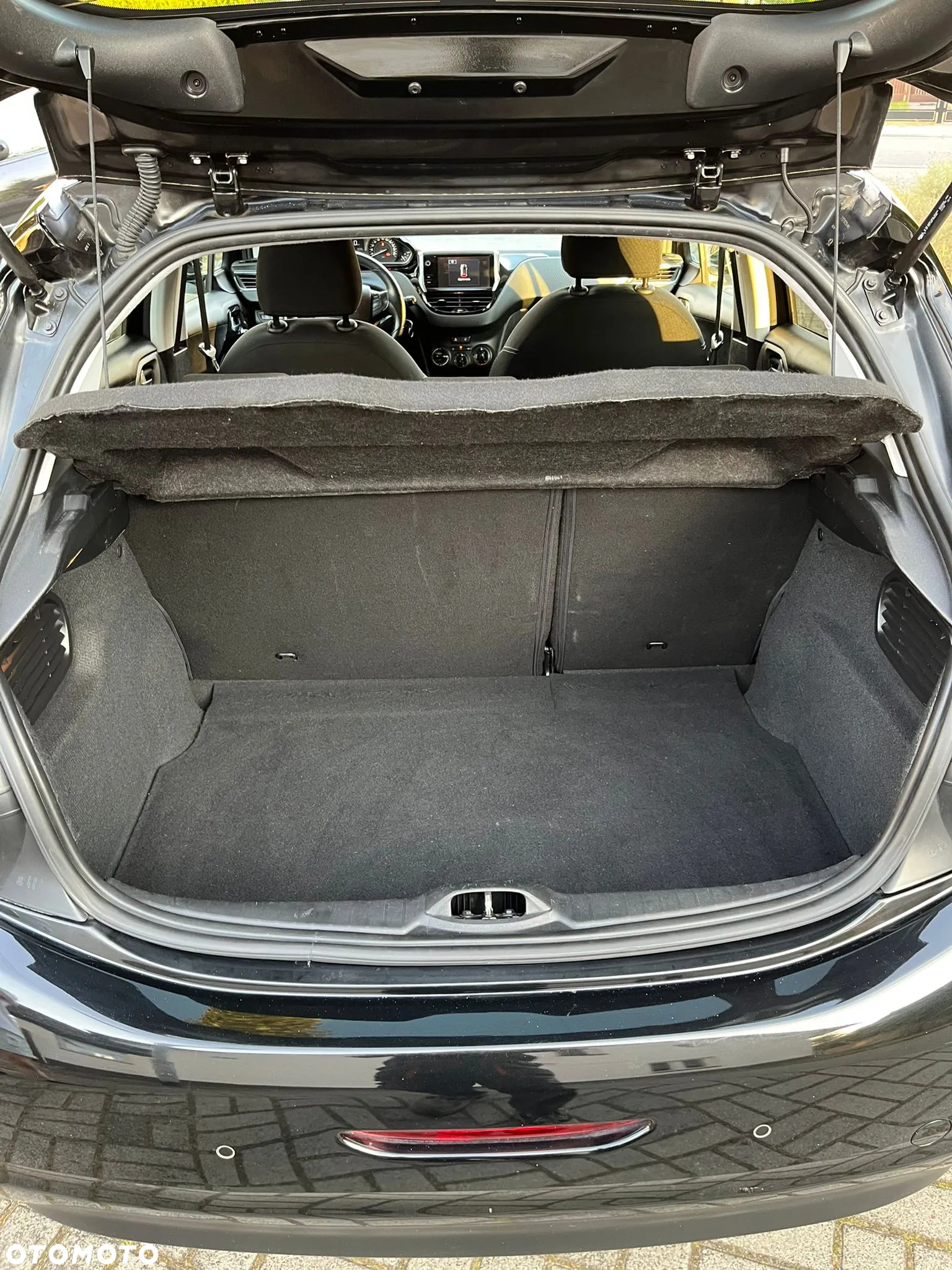 Peugeot 208 PureTech 82 Style - 12
