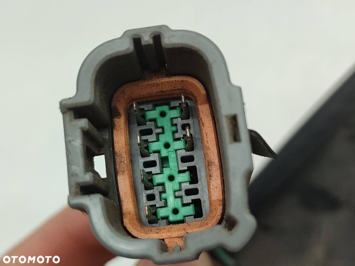 LAMPA TYL TYLNA PRAWA W BŁOTNIK NISSAN NAVARA III D40 EUROPA - 7